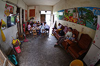１６　巴馬県のチワン族のホームパーティ